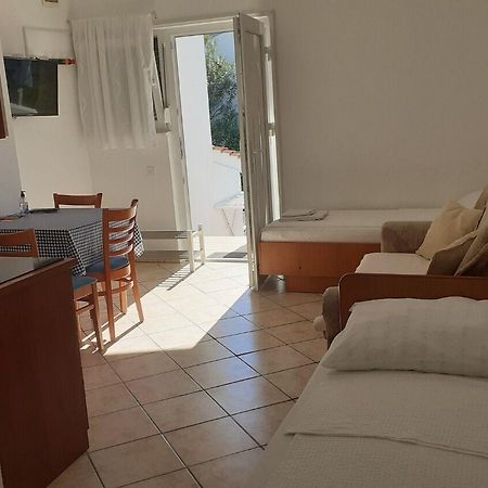 Apartments Dobri - 500M From Beach Нін Екстер'єр фото
