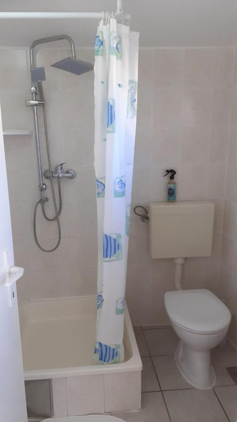 Apartments Dobri - 500M From Beach Нін Екстер'єр фото