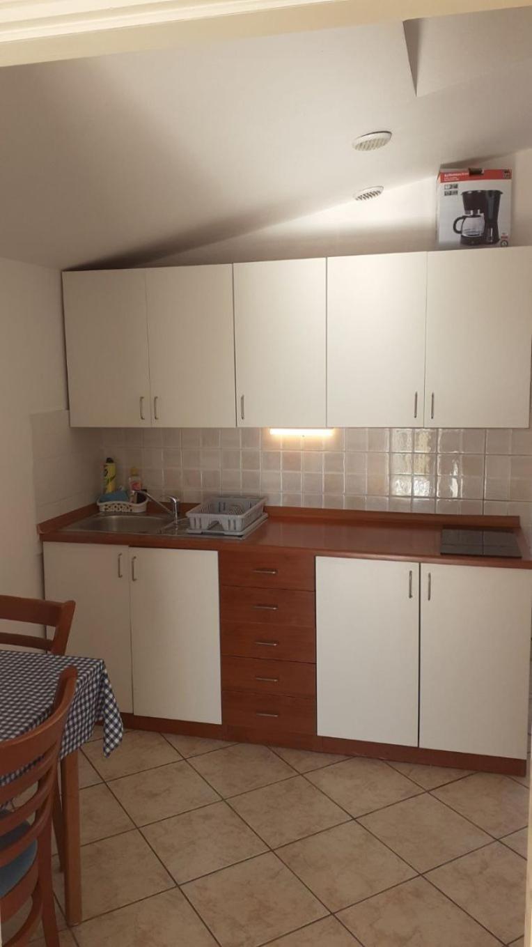 Apartments Dobri - 500M From Beach Нін Екстер'єр фото