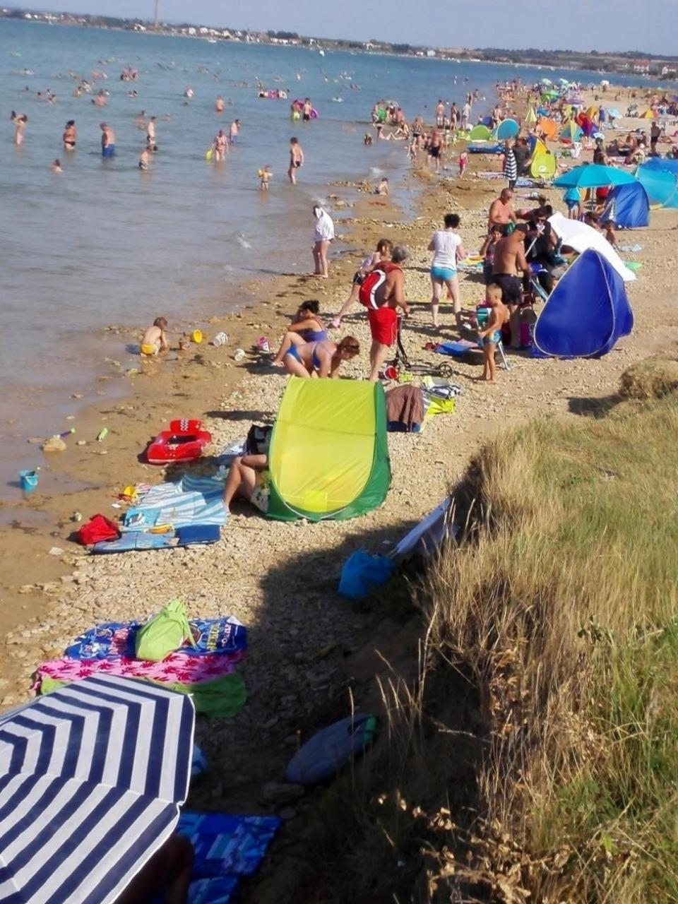 Apartments Dobri - 500M From Beach Нін Екстер'єр фото