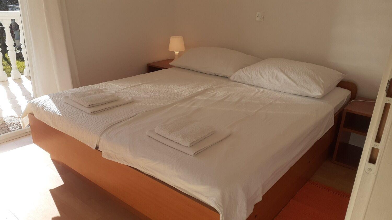 Apartments Dobri - 500M From Beach Нін Екстер'єр фото