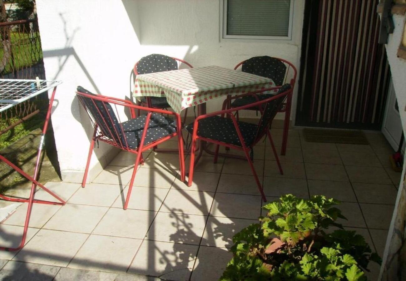 Apartments Dobri - 500M From Beach Нін Екстер'єр фото