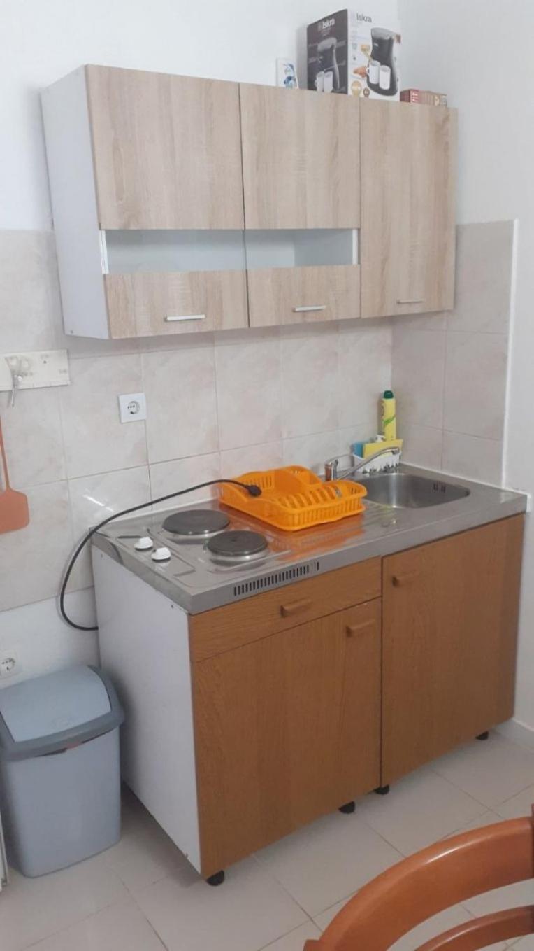 Apartments Dobri - 500M From Beach Нін Екстер'єр фото
