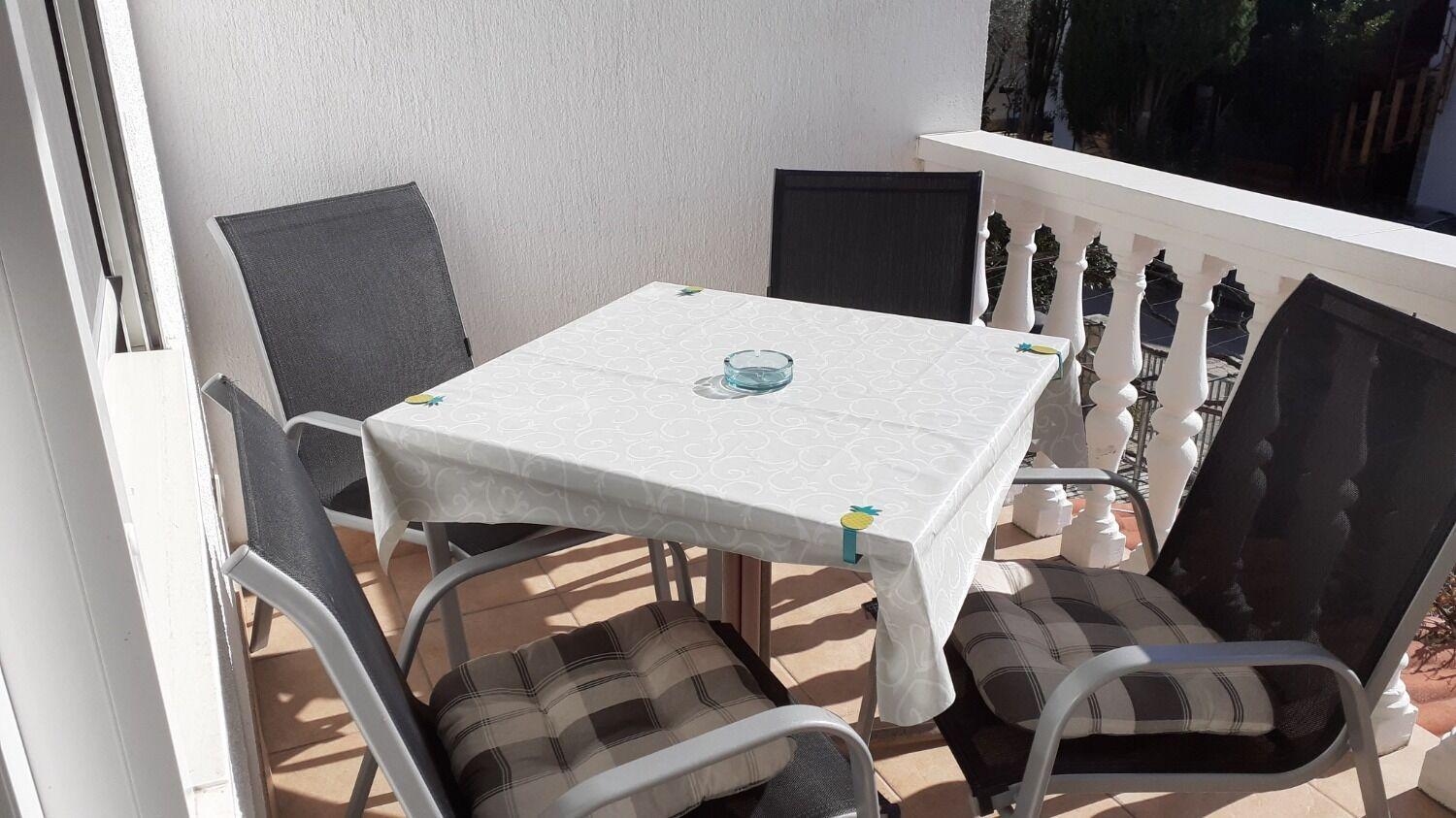 Apartments Dobri - 500M From Beach Нін Екстер'єр фото