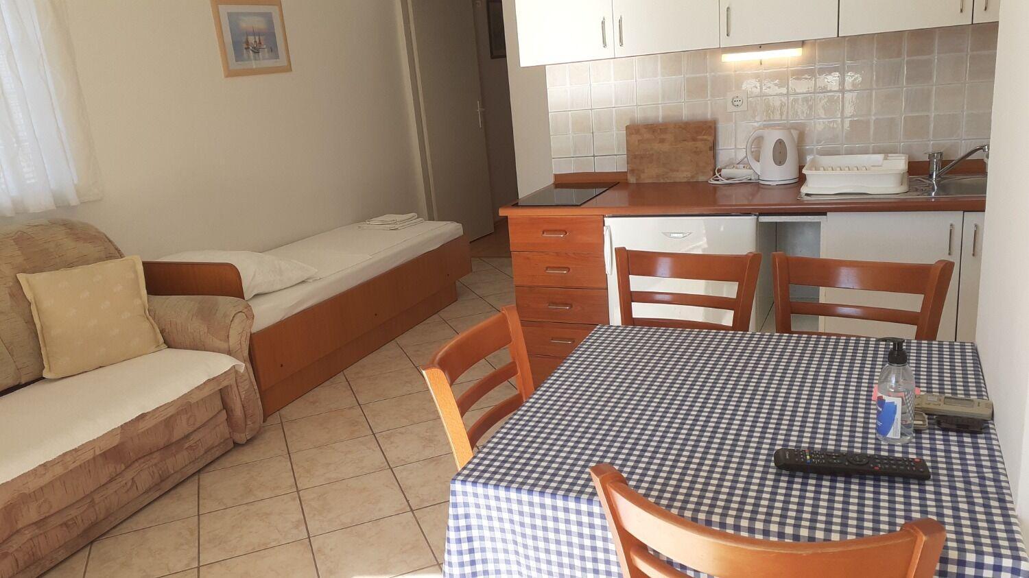 Apartments Dobri - 500M From Beach Нін Екстер'єр фото